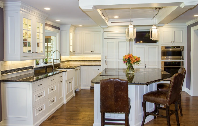 Woody Crest Open Concept Kitchen 3